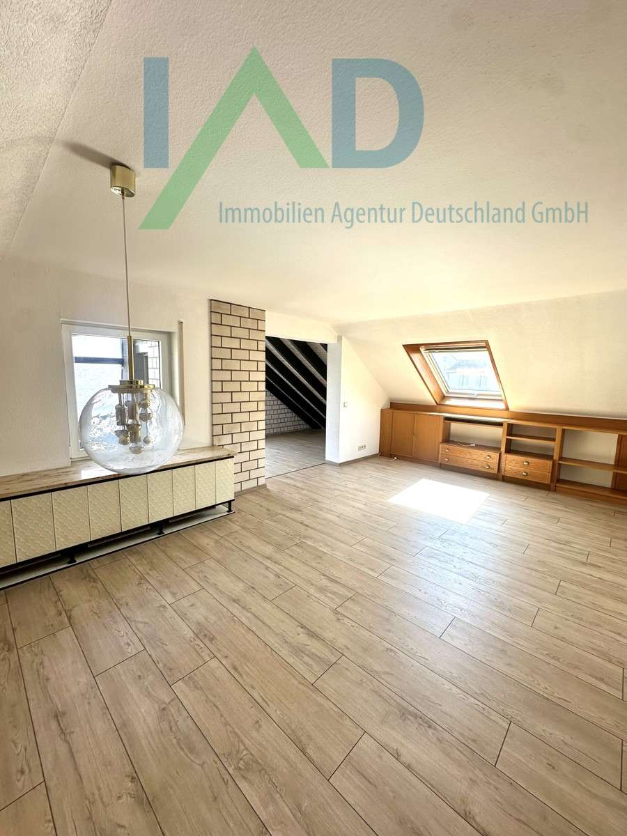 Mehrfamilienhaus zum Kauf 475.000 € 8 Zimmer 168 m²<br/>Wohnfläche 716 m²<br/>Grundstück Heuchlingen Heuchlingen 73572