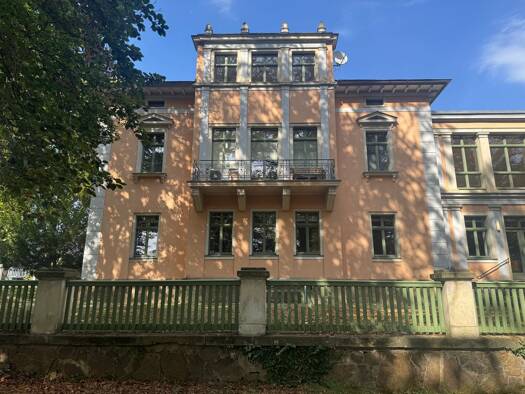 Wohnung zur Miete 1.030 € 4 Zimmer 85,5 m² 2. Geschoss frei ab 01.10.2026 Radebeul 01445