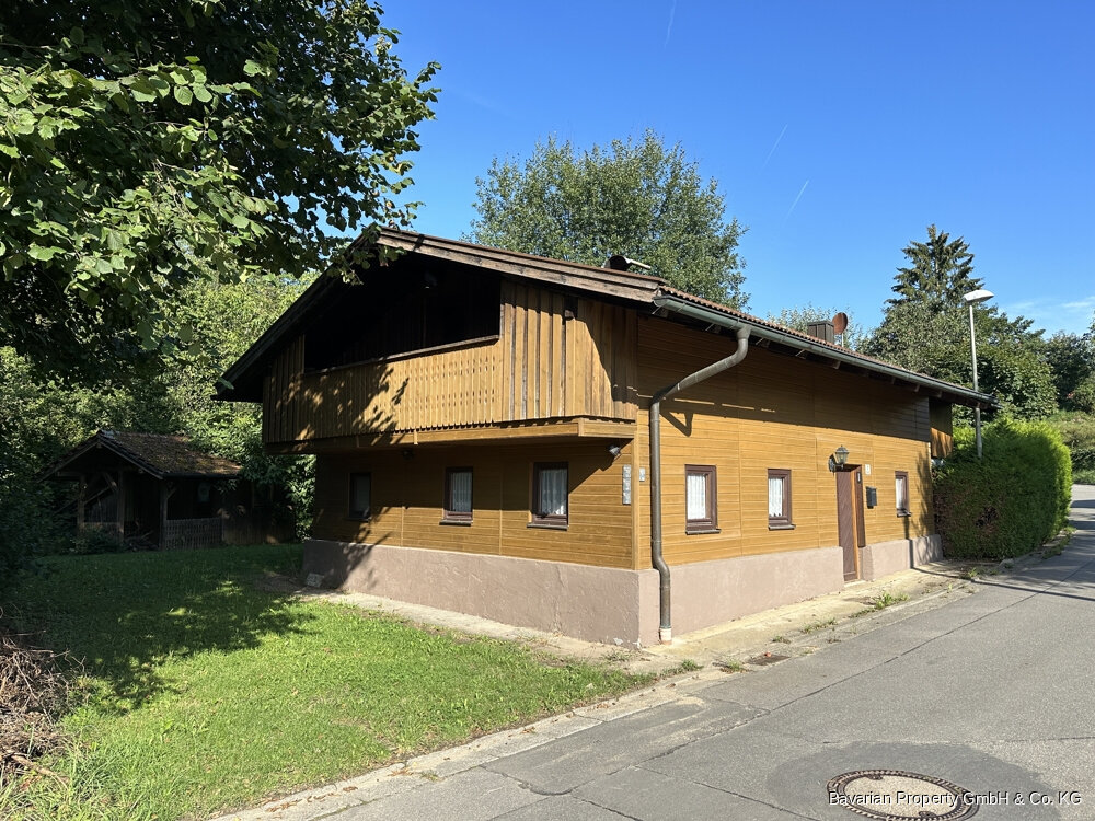 Einfamilienhaus zum Kauf 179.000 € 6 Zimmer 100 m²<br/>Wohnfläche 486 m²<br/>Grundstück Loitzendorf Loitzendorf 94359