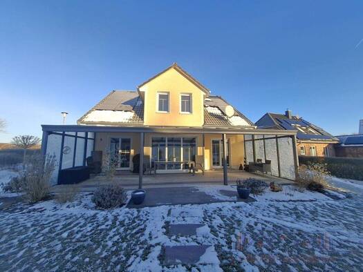 Einfamilienhaus zum Kauf 469.000 € 5 Zimmer 139,6 m² 677 m² Grundstück Süderbrarup 24392