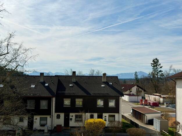 Wohnung zum Kauf 210.000 € 2 Zimmer 71 m² 2. Geschoss Föhrenweg 7 Traunreut 83301