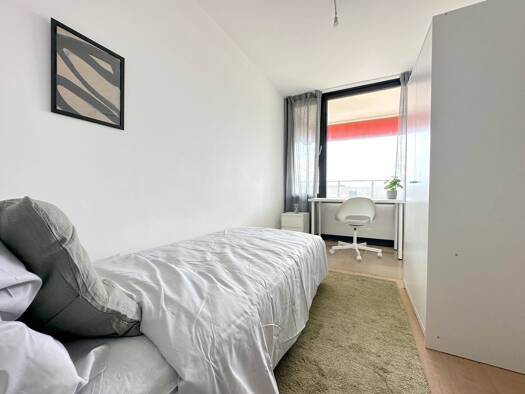 Wohnung zur Miete 545 € 1 Zimmer 10 m² 8. Geschoss frei ab sofort Mailänder Straße 18 Sachsenhausen Süd 60598
