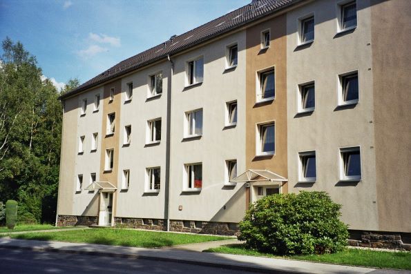 Wohnung zur Miete 126 € 1 Zimmer 24,1 m²<br/>Wohnfläche 3.<br/>Geschoss Lessingstr. 33 Adorf Adorf 08626