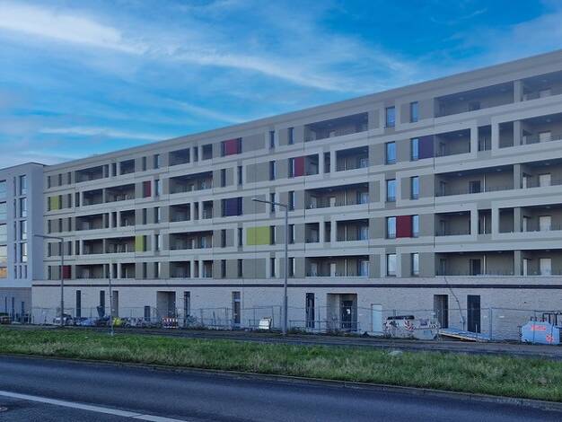 Wohnung zur Miete 1.012 € 2 Zimmer 56,4 m² 5. Geschoss frei ab sofort Daumstr. 203 Haselhorst Berlin 13599