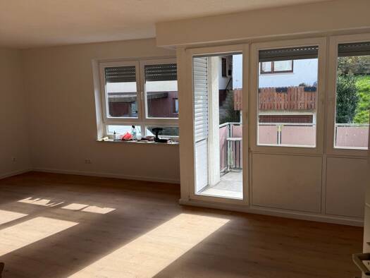 Wohnung zur Miete 900 € 3 Zimmer 76 m² Geschoss 1/3 frei ab sofort Calw 75365