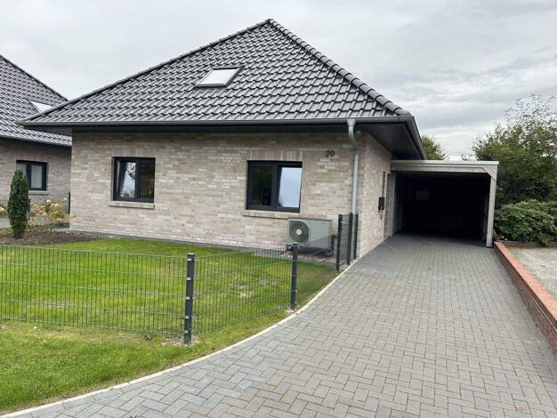 Einfamilienhaus zur Miete 1.290 € 4 Zimmer 125 m² 330 m² Grundstück frei ab 16.01.2026 II.Hüllenweg 20 Barßel 26676