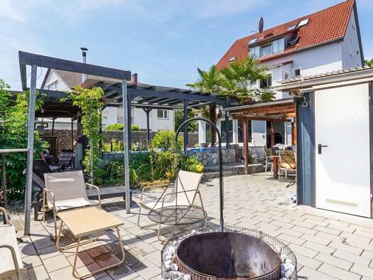 Einfamilienhaus zum Kauf 694.900 € 14 Zimmer 274 m² 452 m² Grundstück Pfullingen 72793