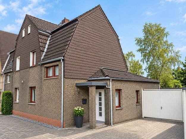 Sonstiges zum Kauf als Kapitalanlage geeignet 330.000 € 6 Zimmer 92 m² 398 m² Grundstück Bochold Essen 45355