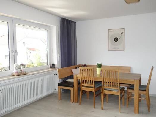 Wohnung zum Kauf 239.000 € 3 Zimmer 87 m² Geschoss 1/3 frei ab 01.01.2027 Straubing Straubing 94315