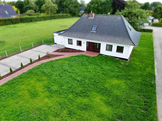 Einfamilienhaus zum Kauf 219.000 € 6 Zimmer 133 m² 872 m² Grundstück Sievern Geestland 27607