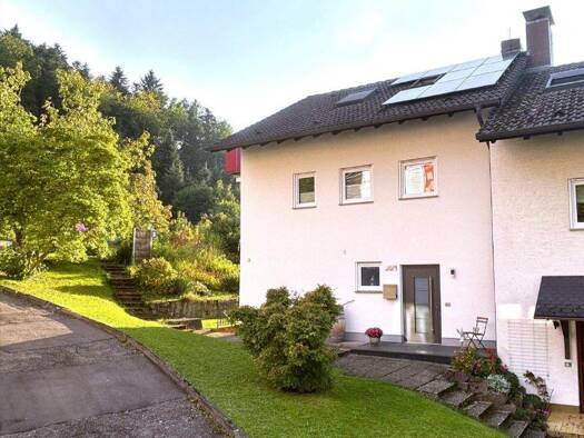 Doppelhaushälfte zum Kauf 598.000 € 5 Zimmer 150 m² 683 m² Grundstück Badenweiler 79410