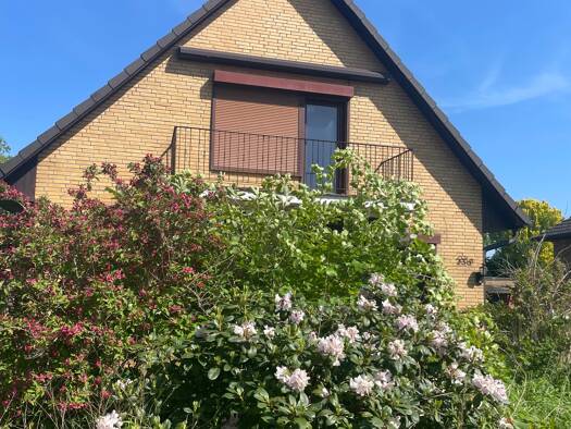 Mehrfamilienhaus zur Versteigerung 449.000 € 6 Zimmer 131 m² 873 m² Grundstück frei ab sofort Nienhöfener Straße Pinneberg 25421