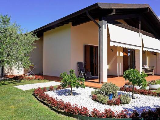 Villa zum Kauf 980.000 € 3 Zimmer 250 m² 748 m² Grundstück frei ab sofort Via San Felice del Benaco  25010