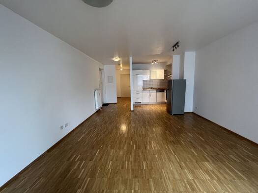 Wohnung zur Miete 700 € 2 Zimmer 64,4 m² 3. Geschoss frei ab 01.10.2026 Singen Singen (Hohentwiel) 78224