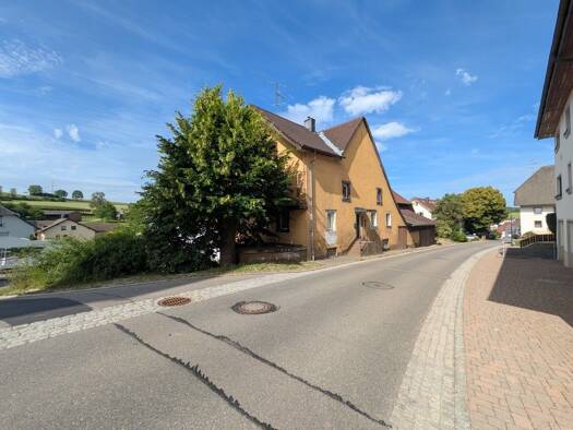 Bauernhaus zum Kauf 150.000 € 5 Zimmer 153 m² 594 m² Grundstück Bettmaringen Stühlingen / Bettmaringen 79780