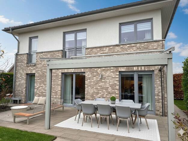 Einfamilienhaus zum Kauf provisionsfrei 895.000 € 5 Zimmer 142 m² 702 m² Grundstück Quickborn 25451