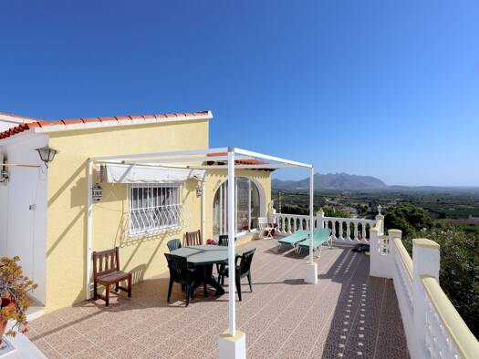 Villa zum Kauf provisionsfrei 199.000 € 6 Zimmer 130 m² 600 m² Grundstück Orba 03791