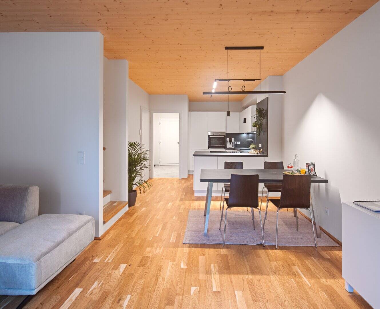 Reihenmittelhaus zur Miete - Ansicht 2