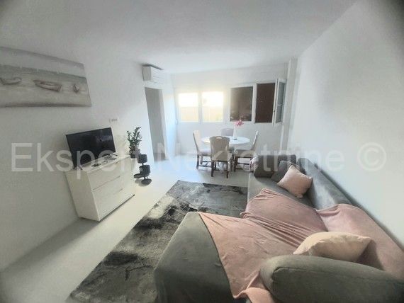 Wohnung zum Kauf 375.000 € 2 Zimmer 65 m²<br/>Wohnfläche 2.<br/>Geschoss Split 3