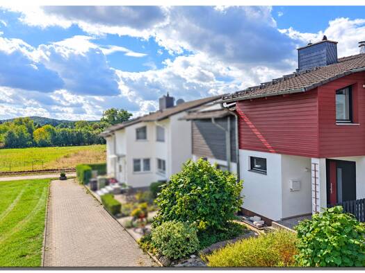 Reihenmittelhaus zum Kauf 275.000 € 4 Zimmer 108,9 m² 282 m² Grundstück frei ab sofort Weimar Ahnatal 34292