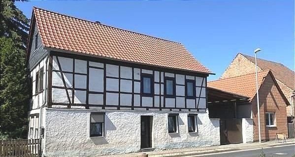 Einfamilienhaus zum Kauf 45.000 € 4 Zimmer 100 m²<br/>Wohnfläche 372 m²<br/>Grundstück ab sofort<br/>Verfügbarkeit Borxleben 06556