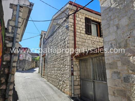 Haus zum Kauf 330.000 € 3 Zimmer 97 m² Trogir