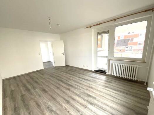 Wohnung zur Miete 569 € 3 Zimmer 80,1 m² EG frei ab 10.08.2026 Wilhelm-Leuschner-Straße 4 Borssum/Hilmarsum Emden 26725