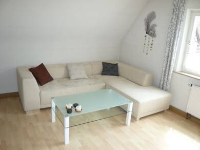 Wohnung zur Miete 495 € 3 Zimmer 65 m² 2. Geschoss frei ab 01.09.2025 Vorra Vorra 91247