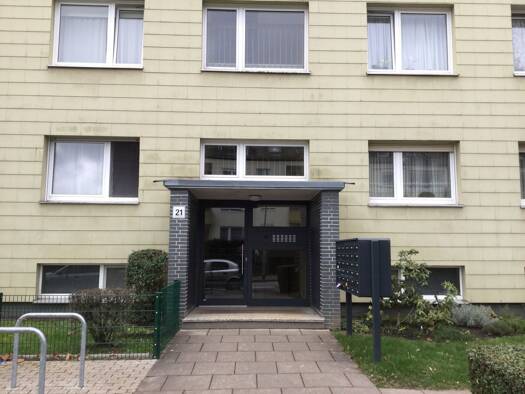 Wohnung zur Miete 962 € 3 Zimmer 74 m² 1. Geschoss frei ab 01.10.2026 Breslauer Straße 21 Kelkheim Kelkheim 65779