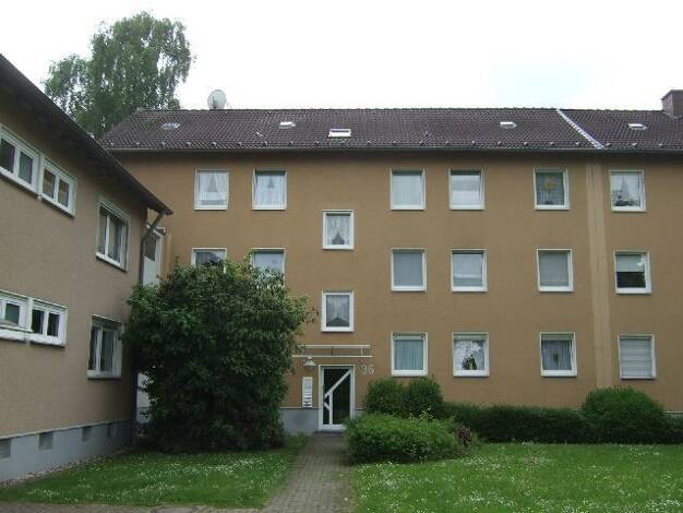 Wohnung zur Miete 579 € 2,5 Zimmer 61,6 m² 2. Geschoss frei ab 18.07.2026 Esternhovede 36 Stoppenberg Essen 45141