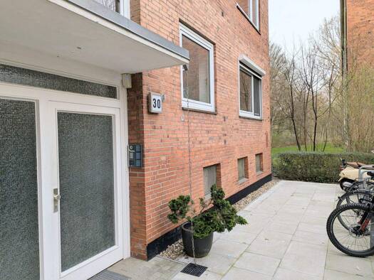 Wohnung zum Kauf provisionsfrei 375.000 € 3 Zimmer 74 m² 1. Geschoss frei ab sofort Lohkoppelweg 30 Lokstedt Eimsbüttel 22529