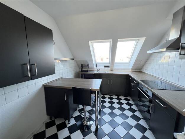 Wohnung zur Miete 841 € 3 Zimmer 100,2 m² 3. Geschoss frei ab sofort Marggrafstraße 3 Sehnde Sehnde 31319