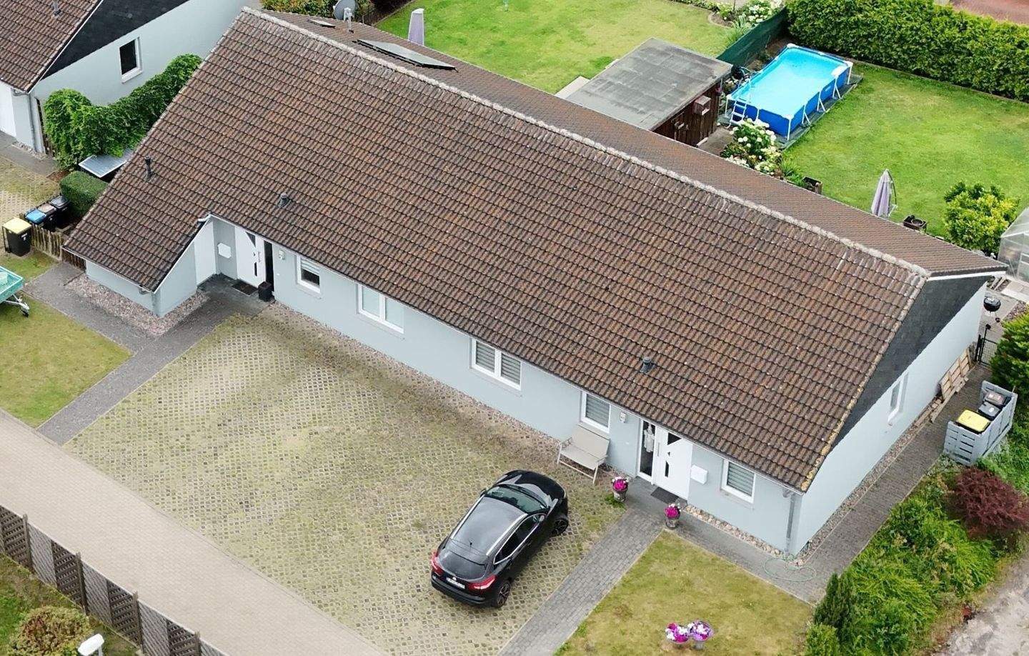 Immobilie in Holthusen - Großer Bungalow mit 2 Wohneinheiten  - Bild 2