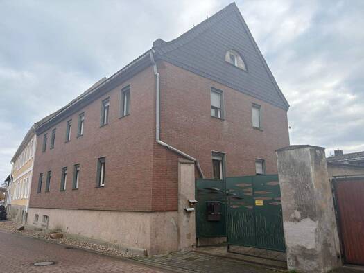 Mehrfamilienhaus zum Kauf 14 Zimmer 413 m² 1.773 m² Grundstück frei ab sofort Niederndodeleben Hohe Börde 39167