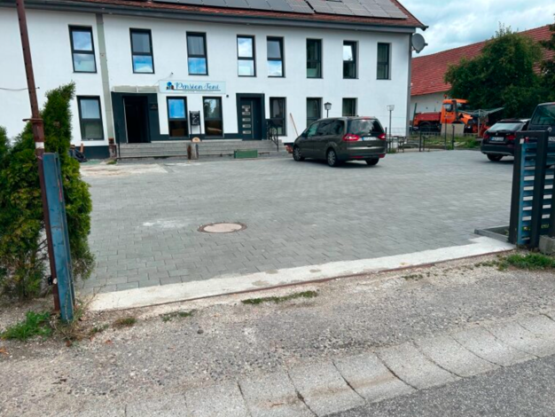 Hotel zum Kauf 2.200.000 € 36 Zimmer Winklsaß Neufahrn in Niederbayern 84088