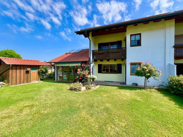 Doppelhaushälfte zum Kauf 525.000 € 5 Zimmer 145 m² 389 m² Grundstück frei ab sofort Oberfeldstraße 6 Mehring Mehring 84561