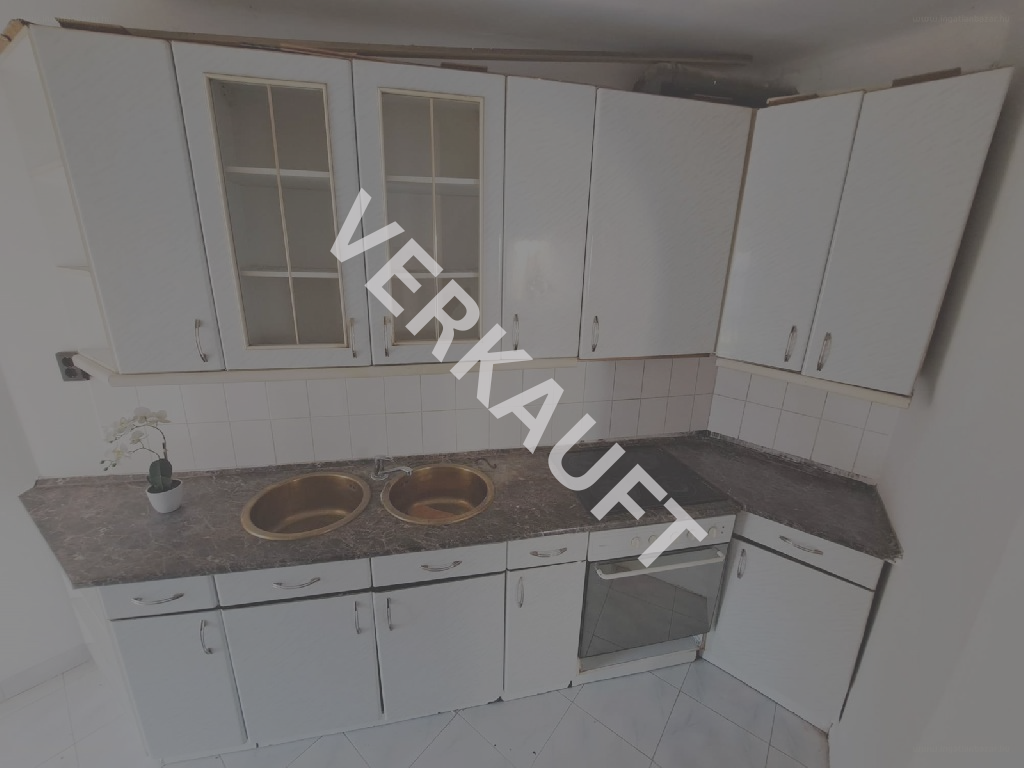 Haus zum Kauf 80.000 € 5,5 Zimmer 150 m²<br/>Wohnfläche 907 m²<br/>Grundstück Kaposvár