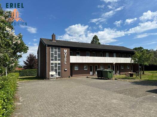 Hotel zum Kauf provisionsfrei 649.000 € 13 Zimmer 14 Betten 184 m² Gastrofläche 1.081 m² Grundstück Friedeburger Hauptstraße 87 Friedeburg Friedeburg 26446