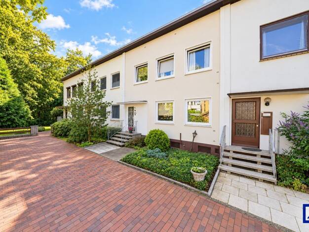 Mehrfamilienhaus zum Kauf 349.000 € 6 Zimmer 135,1 m² 219 m² Grundstück frei ab 01.01.2027 Gartenstadt Süd Bremen 28201