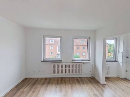 Wohnung zur Miete 500 € 3 Zimmer 51,8 m² 1. Geschoss frei ab sofort Pillauer Straße 10 Herrentor Emden 26725