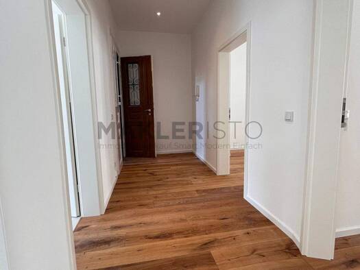 Wohnung zur Miete 760 € 2 Zimmer 65 m² 3. Geschoss Sachsenstraße 11 Paunsdorf Ost 04328