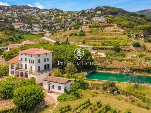 Bauernhaus zum Kauf 3.700.000 € 10 Zimmer 922 m² 27.000 m² Grundstück Alella 08328