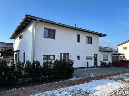 Einfamilienhaus zum Kauf 750.000 € 8 Zimmer 244 m² 676 m² Grundstück frei ab 02.03.2026 Geiselhöring 94333