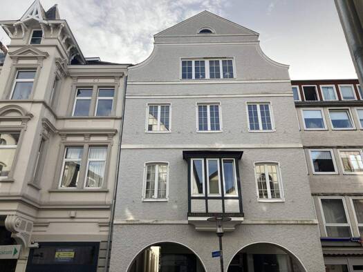 Wohnung zur Miete 795 € 2 Zimmer 94 m² 2. Geschoss frei ab sofort Innenstadt Detmold 32756