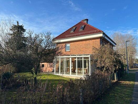 Haus zum Kauf 239.000 € 6 Zimmer 175 m² 802 m² Grundstück Suhlendorf 29562