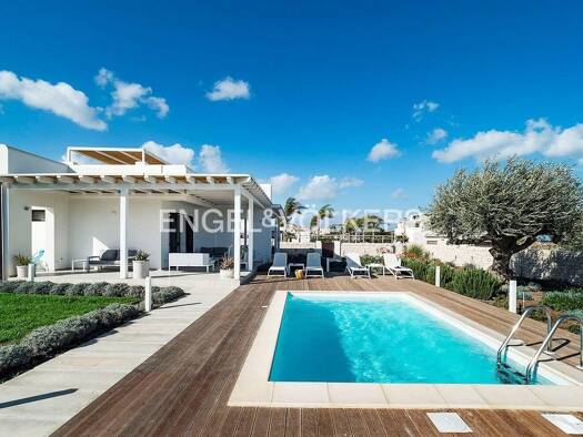 Villa zum Kauf 1.000.000 € 2 Zimmer 140 m² 900 m² Grundstück frei ab sofort Contrada Cozzo Zarbi Noto 96017