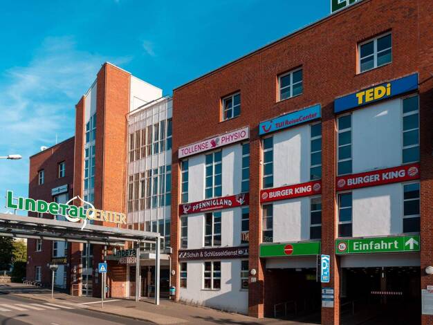 Laden zur Miete provisionsfrei 2 Zimmer 72,8 m² Verkaufsfläche Juri-Gagarin-Ring1 Oststadt Neubrandenburg 17036