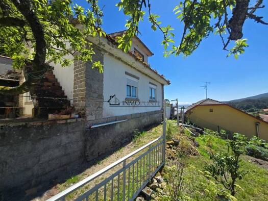 Villa zum Kauf 115.000 € 4 Zimmer 105 m² 207 m² Grundstück Poio 36995