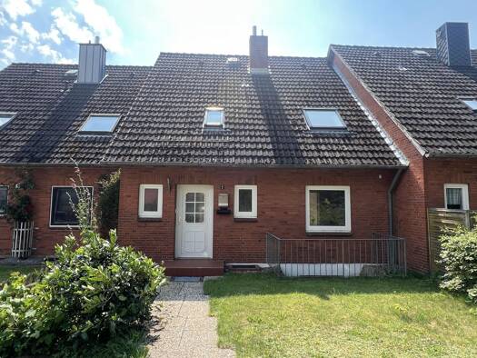 Reihenmittelhaus zum Kauf 199.000 € 5 Zimmer 110 m² 237 m² Grundstück Lütjenburg 24321