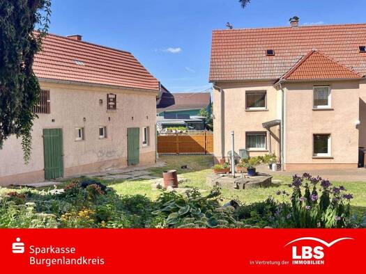 Einfamilienhaus zum Kauf 200.000 € 8 Zimmer 160 m² 1.456 m² Grundstück Hohenmölsen 06679
